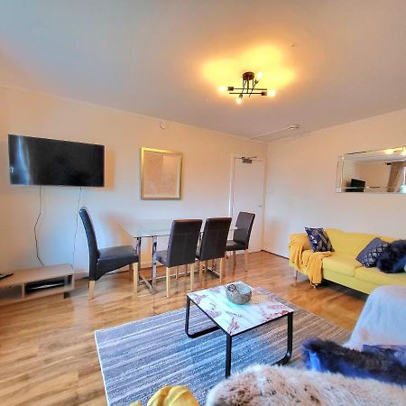 3 Bedroom Aprtmt At Sensational Stay Serviced Accommodation Aberdeen- Froghall Avenue エクステリア 写真