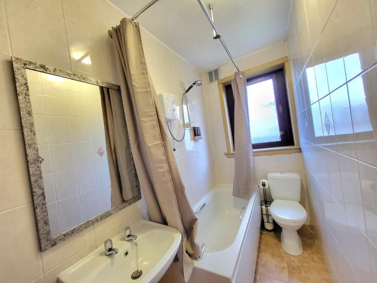 3 Bedroom Aprtmt At Sensational Stay Serviced Accommodation Aberdeen- Froghall Avenue エクステリア 写真
